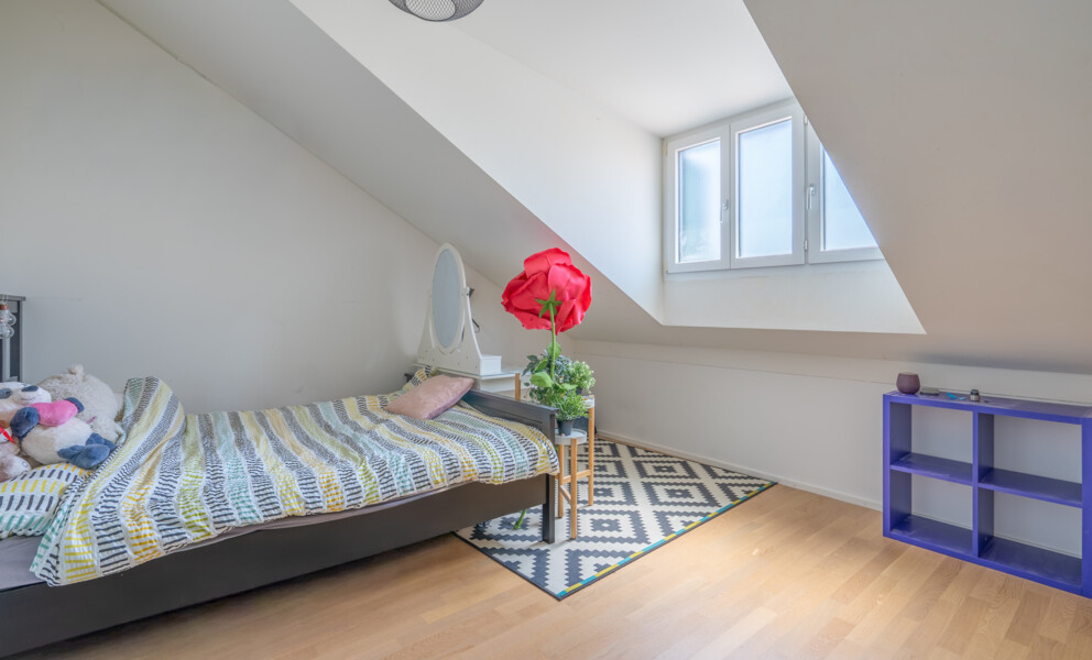 Entre ville et nature, un triplex familial d'exception au Mont-sur-Lausanne