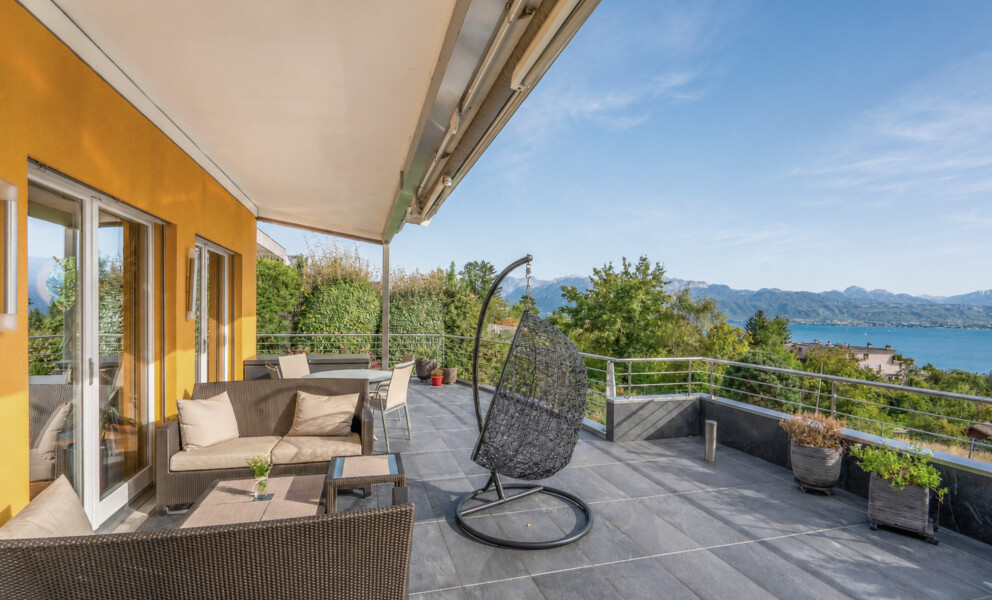 EXCEPTIONNELLE VILLA DANS UN EMPLACEMENT PRIVILÉGIÉ