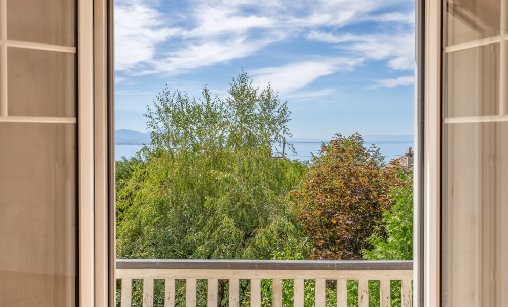 EXCLUSIF À LAUSANNE — MAISON 6PCES, VUE LAC & JARDIN