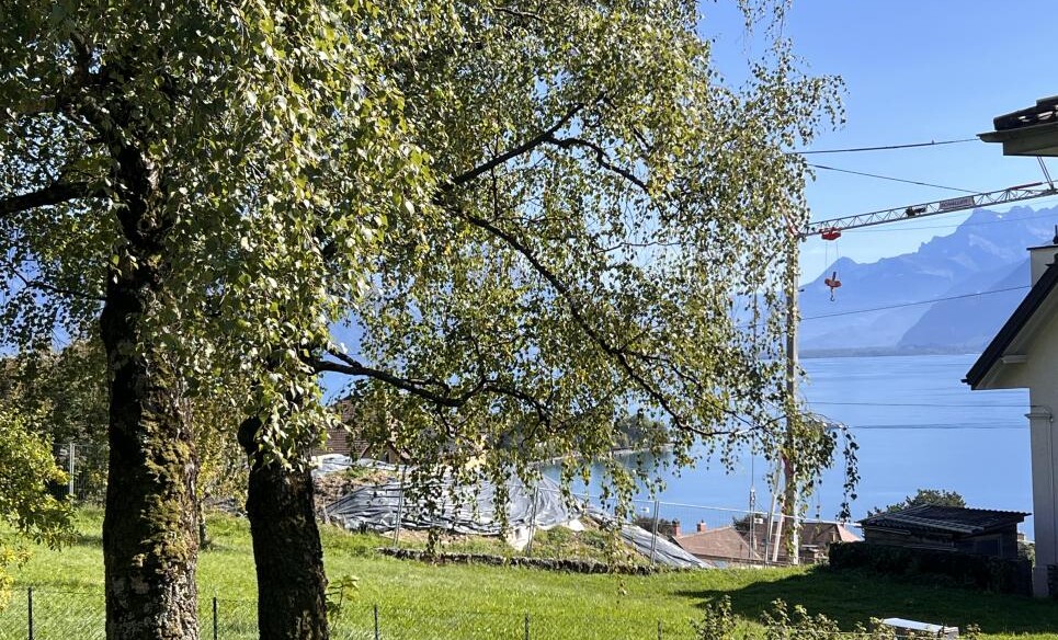 VUE IMPRENABLE À DEUX PAS DU LAC
