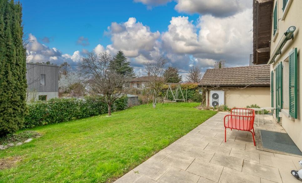 SUPERBE VILLA AU CALME