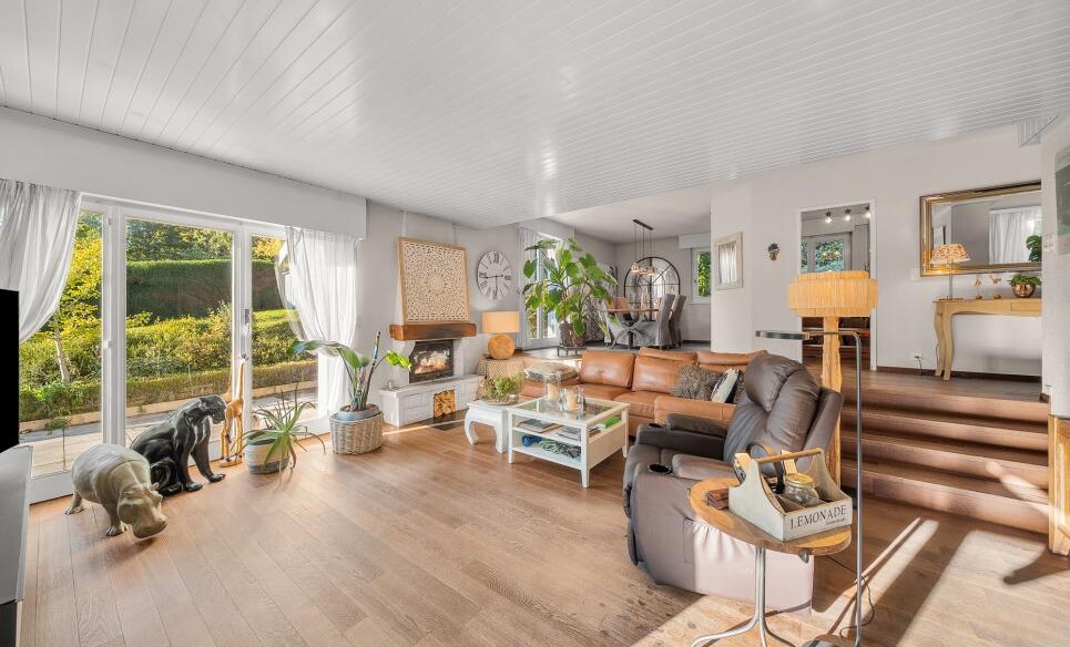 BIEN D'EXCEPTION SUR GRANDE PARCELLE ARBORÉE