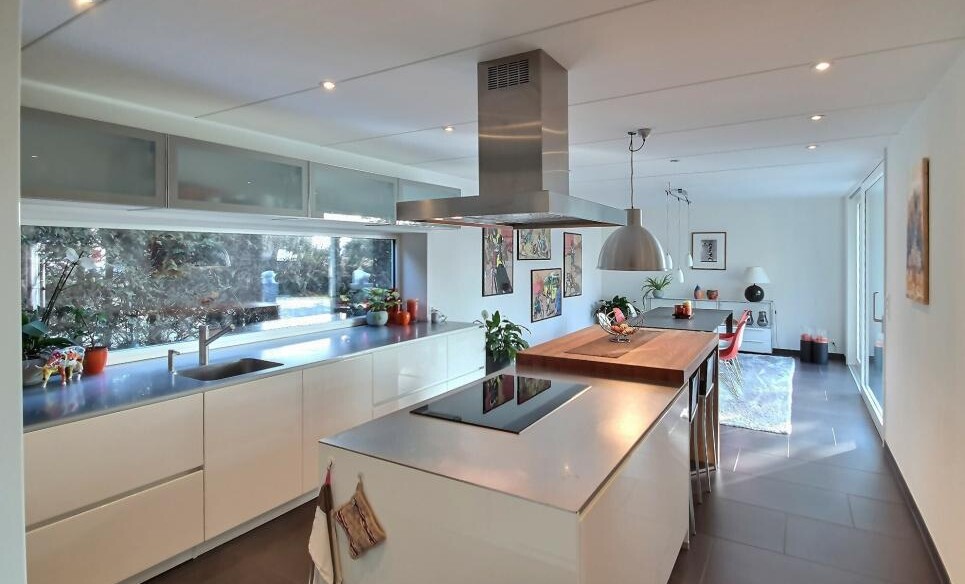 MAGNIFIQUE DEMEURE AVEC JACUZZI