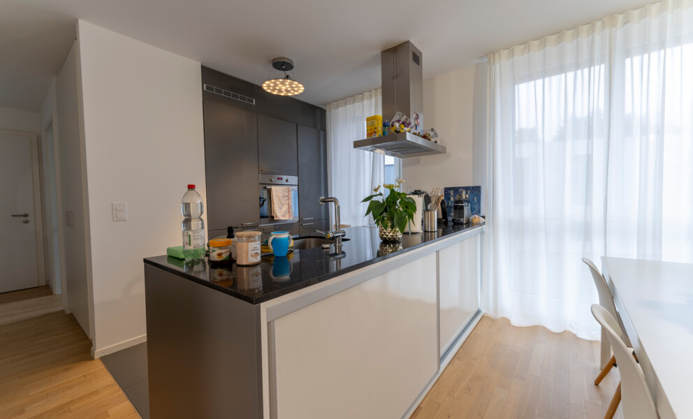 OPPORTUNITÉ ! EMPLACEMENT IDÉAL PROCHE DE TOUT!