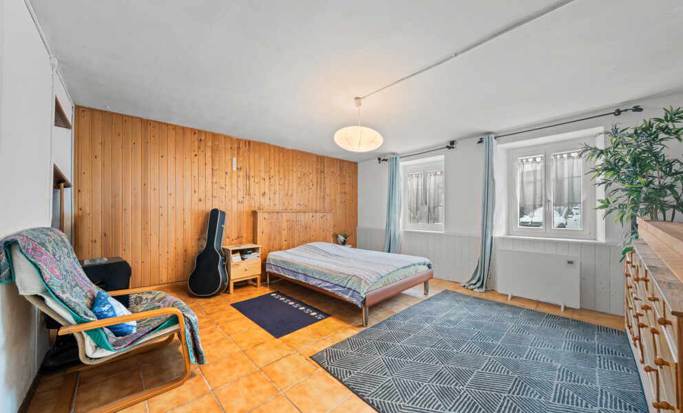 Maison villageoise de deux appartement avec potentiel d'agrandissement