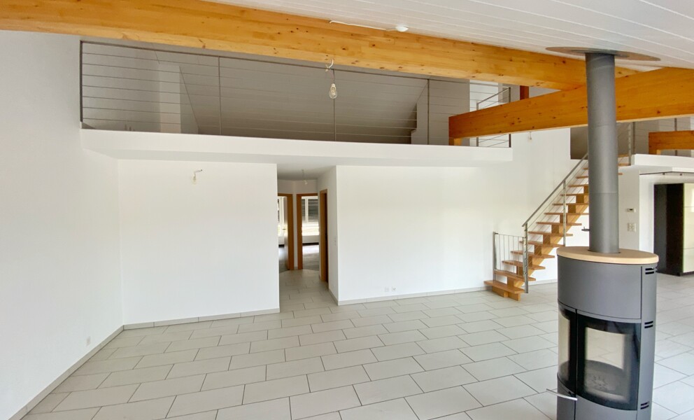 APPARTEMENT ATTIQUE AVEC TERRASSE IDEALEMENT SITUE A ORBE !