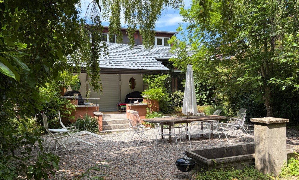 Élégante villa rénovée dans un cadre de vie paisible
