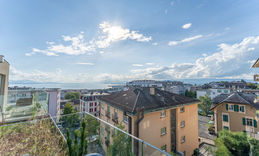 RARE ! ATTIQUE À DEUX PAS DU CENTRE-VILLE !