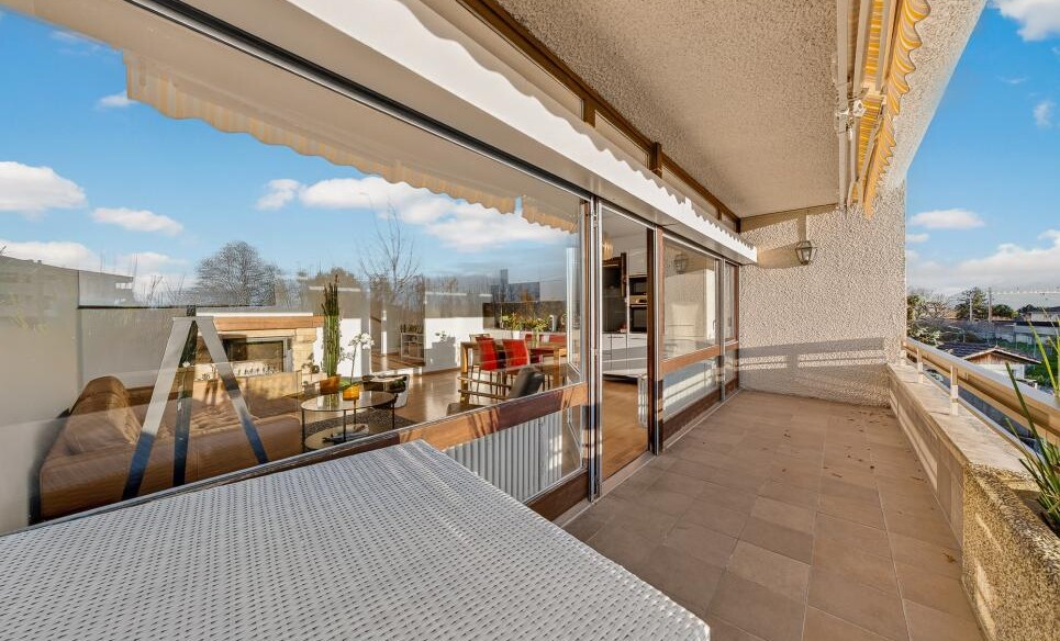 ENPLACEMENT EXCEPTIONNEL