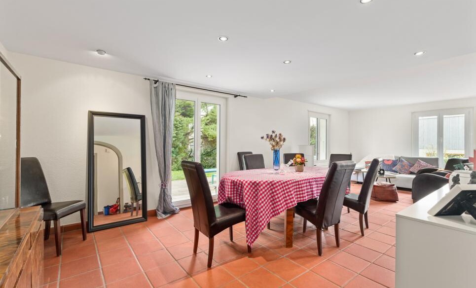 SUPERBE VILLA AU CALME