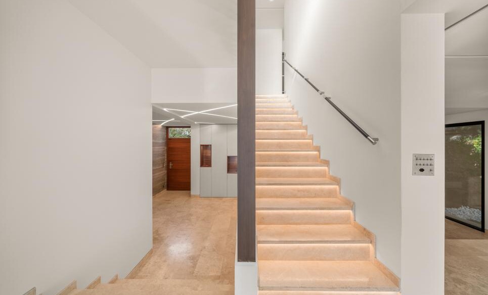 Superb Townhouse with Garden and Pool in the Heart of Chailly