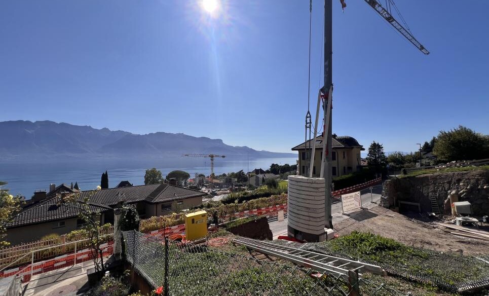 VUE IMPRENABLE À DEUX PAS DU LAC