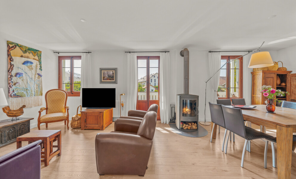 DUPLEX DE CHARME ET SON JARDIN PRIVATIF, À 5 MIN DE MORGES