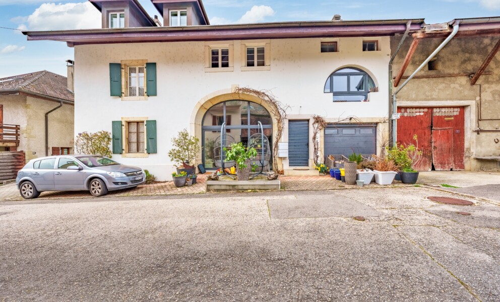 Triplex rénové dans une bâtisse de 1865, à 10 min de Morges