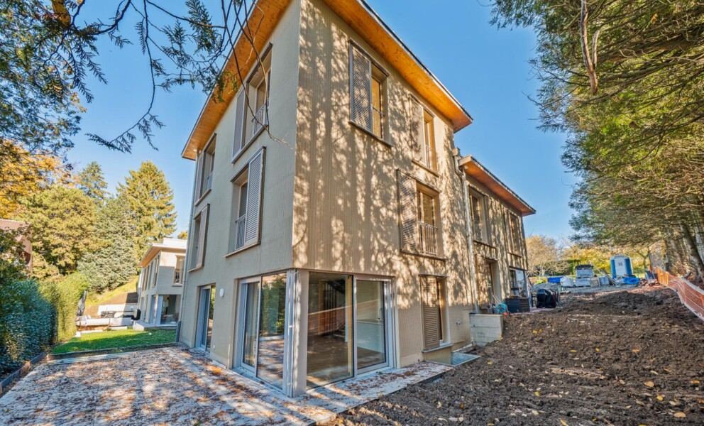 SUPERBE PROJET DE SIX VILLAS MITOYENNES