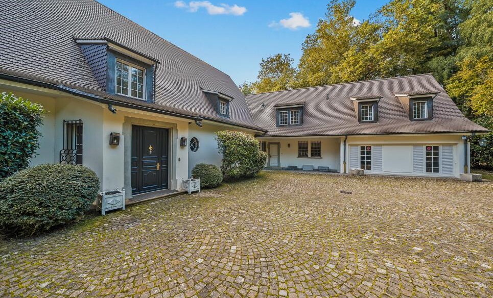 UNE PROPRIÉTÉ D'EXCEPTION À JOUXTENS-MÉZERY