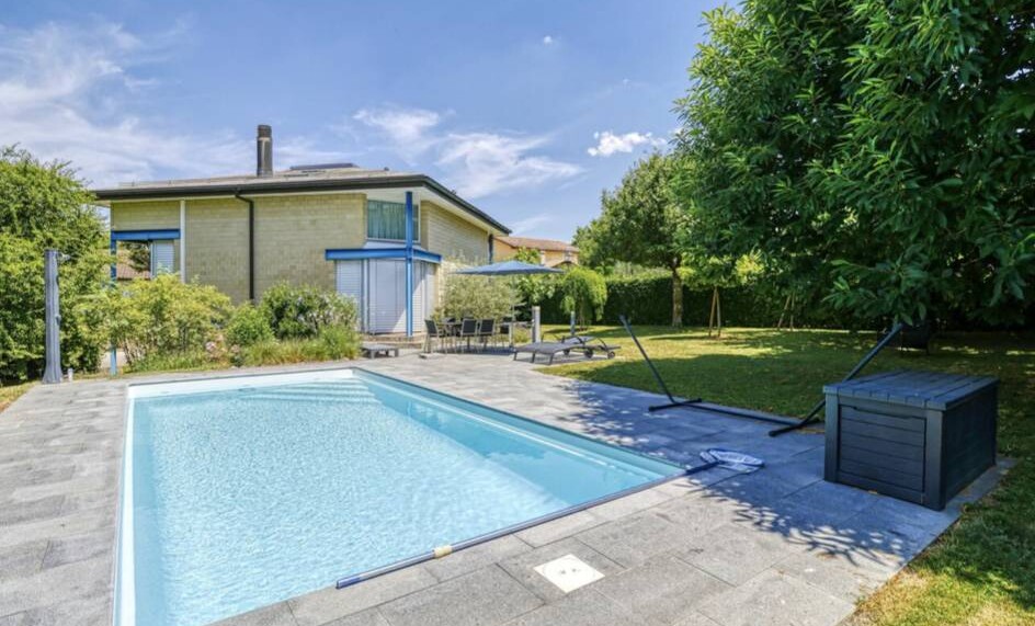 Villa d'Exception à Vufflens-la-Ville