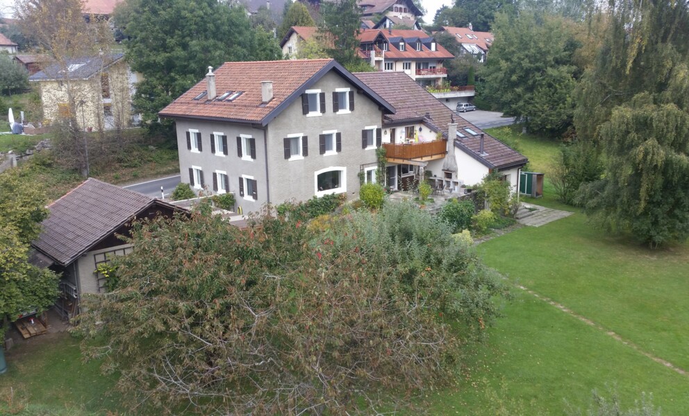 Superbe demeure plurifamiliale comprenant trois appartements