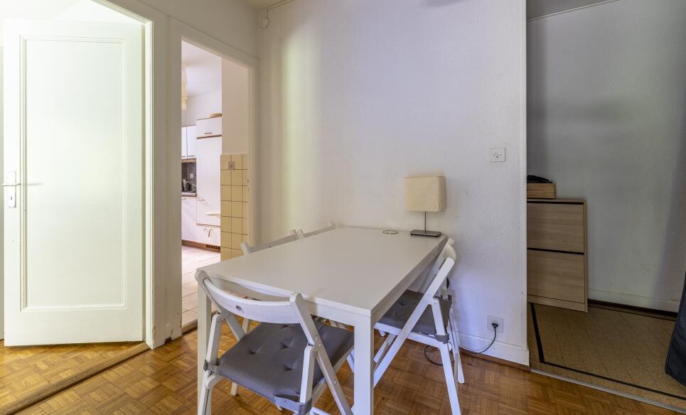 EMPLACEMENT RARE, À DEUX PAS DU CENTRE-VILLE !