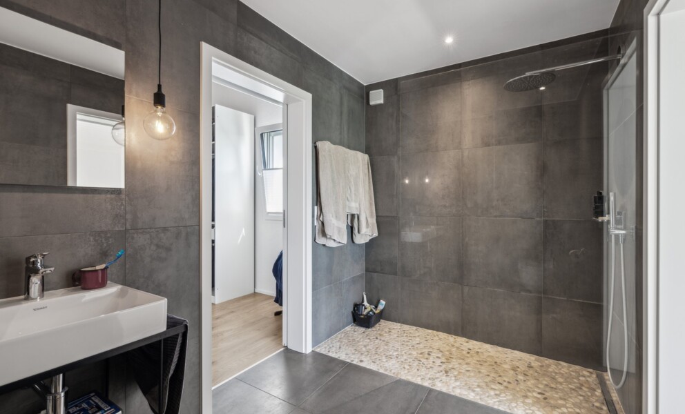 OBJET COUP DE COEUR ! SUPERBE MAISON INDIVIDUELLE AVEC GRAND JARDIN