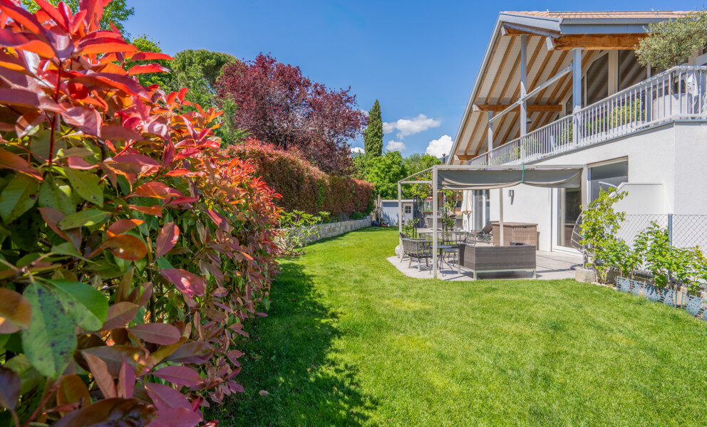 UN ÉCRIN DE VERDURE AUX PORTES DE NYON