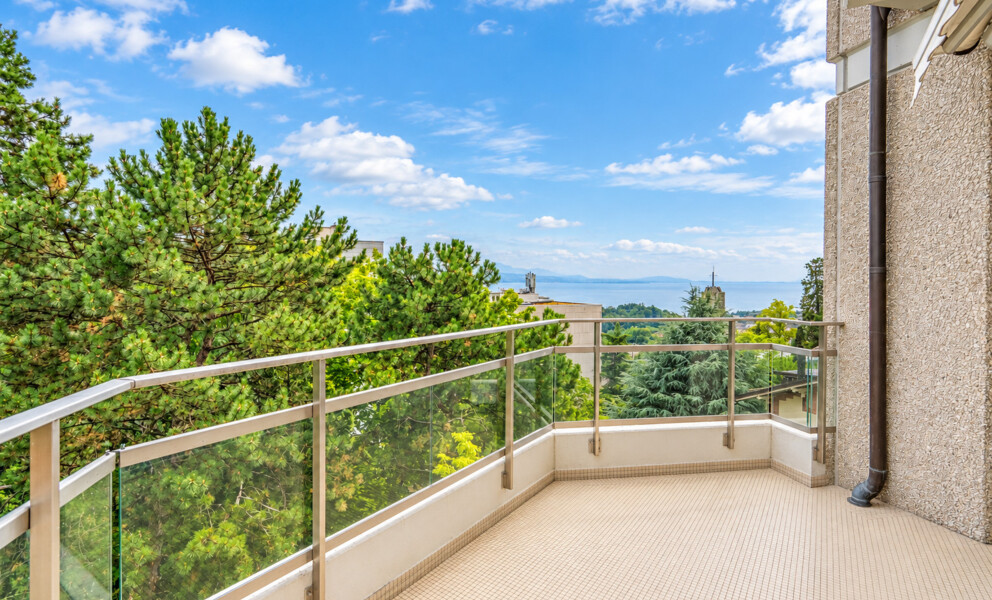 Duplex d’exception avec terrasse et jardin au cœur de Lausanne