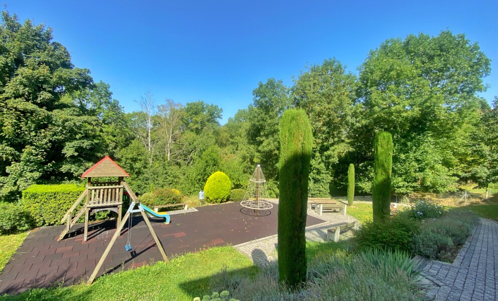 SUPERBE ATTIQUE AVEC TERRASSE