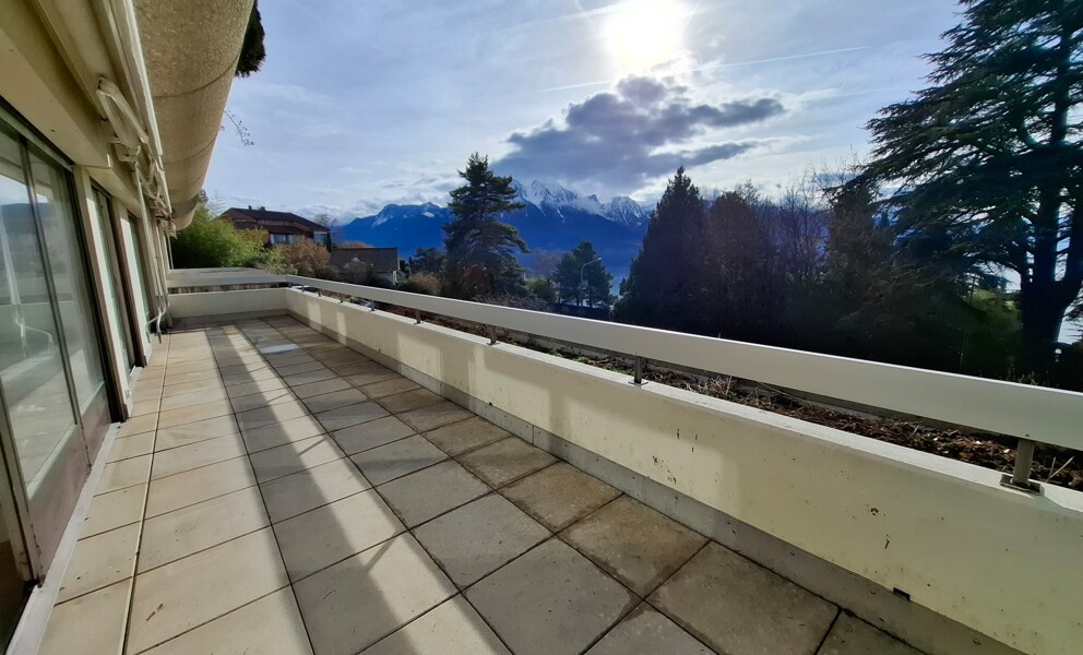 Exclusivité Proximmo ! Appartement avec vue, entièrement refait à neuf. Livraison prévue pour avril 2026.