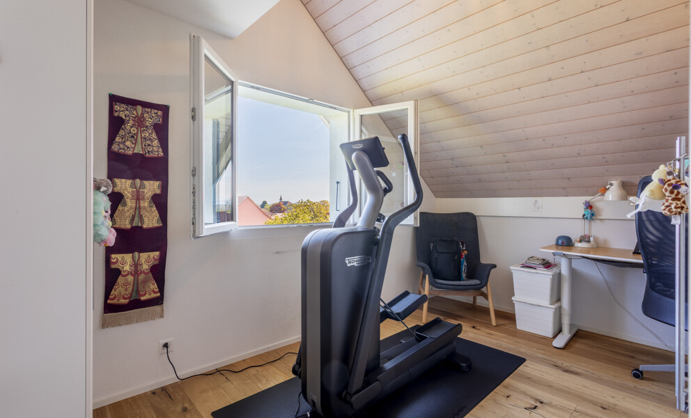 Cuarnens – Attique 5.5 pièces avec mezzanine, env. 200 m² utiles, un cadre idéal pour votre famille