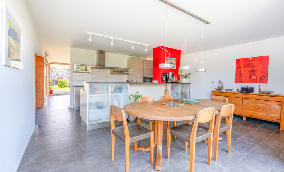 UNE SITUATION IDÉALE ENTRE LAC ET VIGNES 