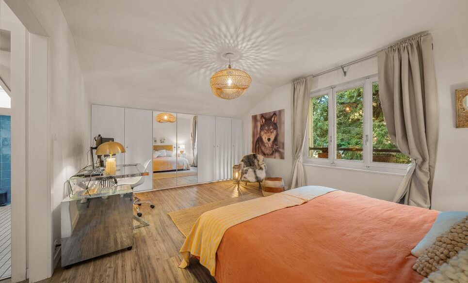 BIEN D'EXCEPTION SUR GRANDE PARCELLE ARBORÉE