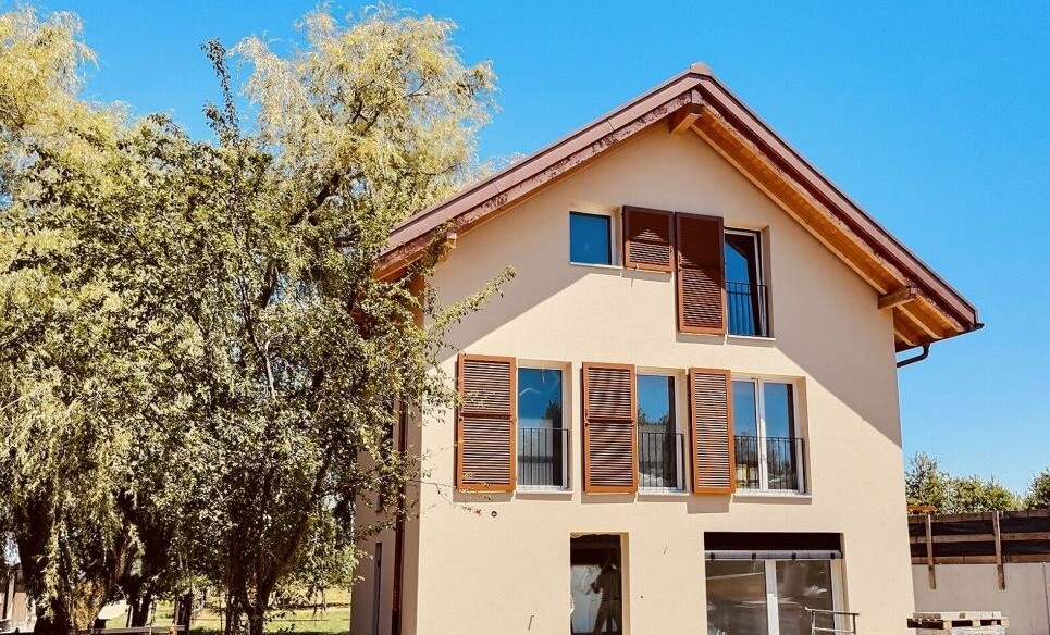 NOUVELLE VILLA SPACIEUSE EN CONSTRUCTION