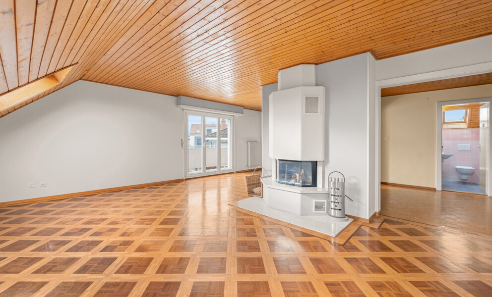 ATTIQUE A DEUX PAS DU LAC