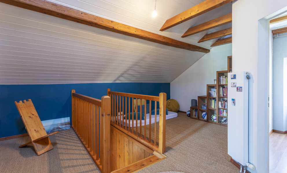 Maison d'habitation (ou locative) parfaitement située à Champagne !