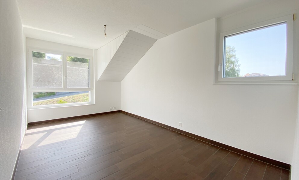 APPARTEMENT ATTIQUE AVEC TERRASSE IDEALEMENT SITUE A ORBE !