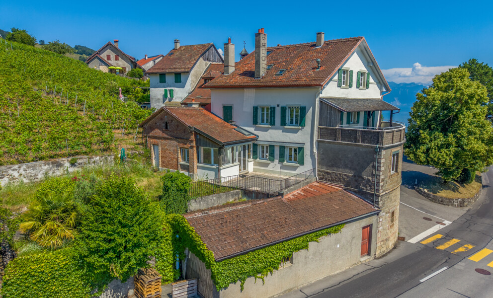 Ensemble historique à réinventer au cœur du Lavaux
