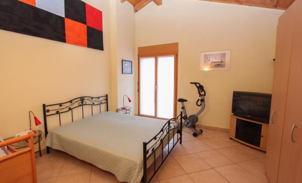 Superbe villa individuelle dans un cadre verdoyant.