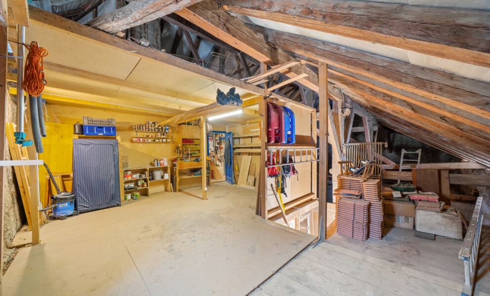 Maison villageoise de deux appartement avec potentiel d'agrandissement