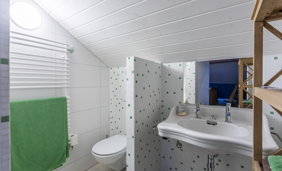 MAISON LOCATIVE (OU D'HABITATION) PARFAITEMENT SITUEE A CHAMPAGNE !