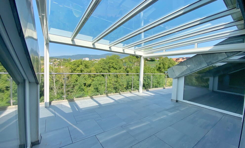 APPARTEMENT ATTIQUE AVEC TERRASSE IDEALEMENT SITUE A ORBE !