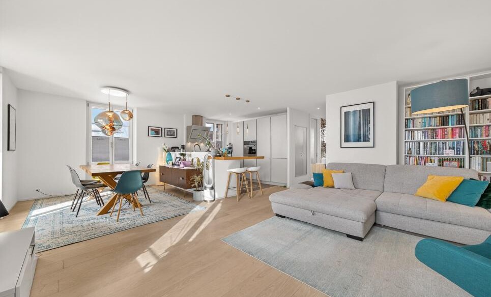 ATTIQUE AVEC VUE PANORAMIQUE - SOUS GARE