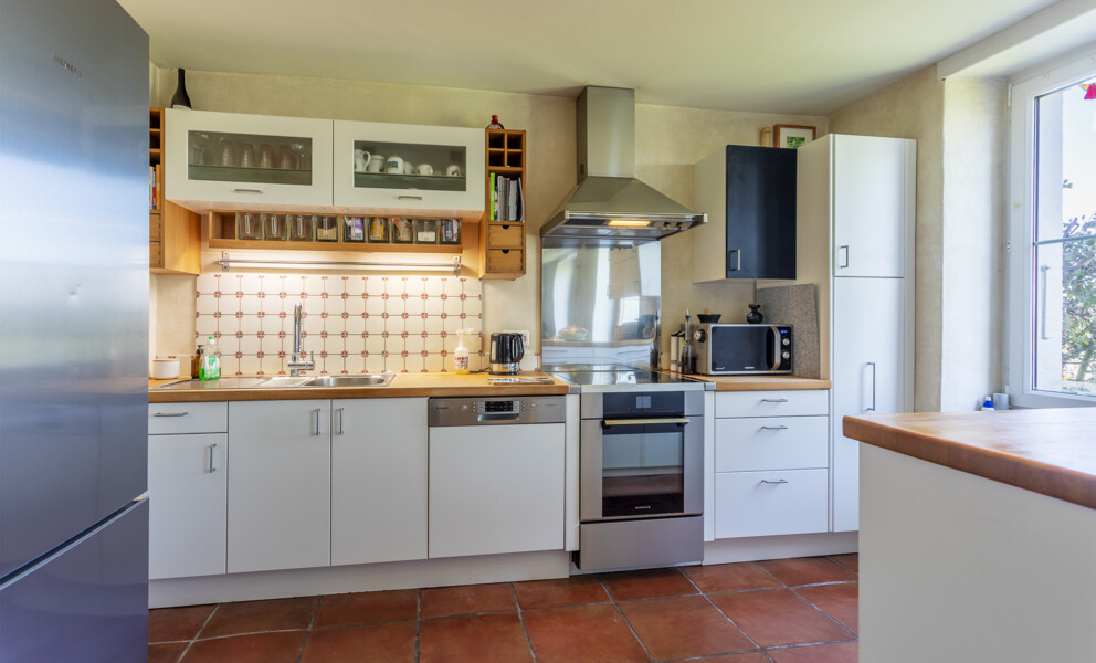 Maison d'habitation (ou locative) parfaitement située à Champagne !