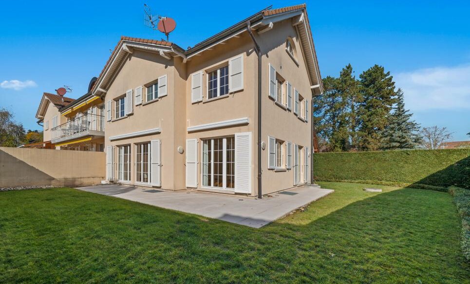 EXCLUSIVITÉ | LA VILLA FAMILIALE QUE LE MARCHÉ N'A PLUS