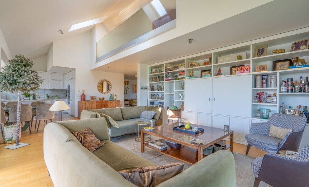 OFF MARKET ! DUPLEX D'EXCEPTION AVEC VUE SUR LE LAC