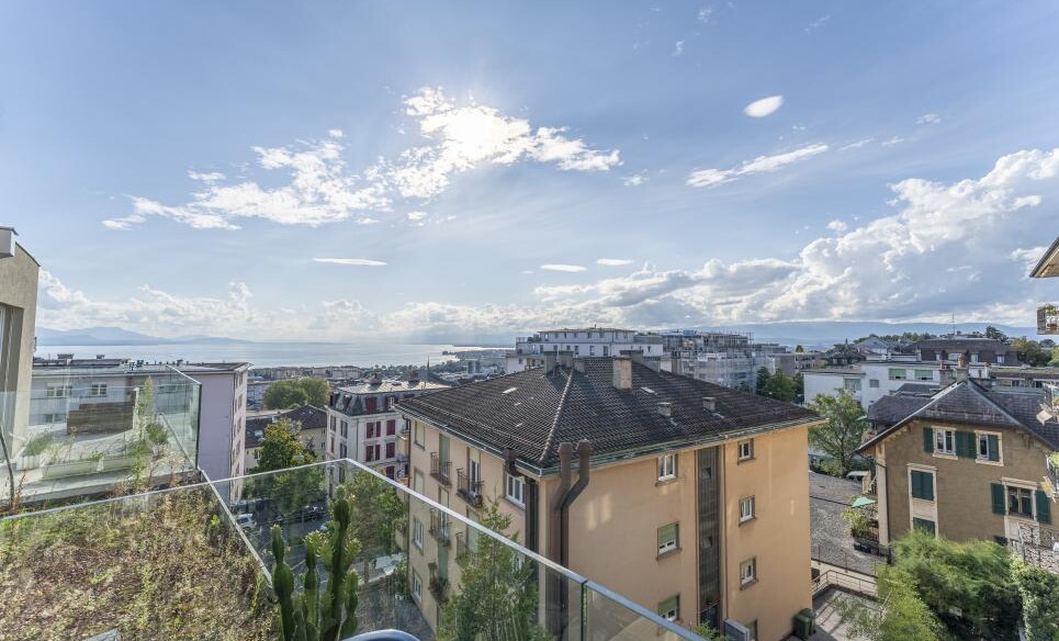 RARE ! ATTIQUE À DEUX PAS DU CENTRE-VILLE !