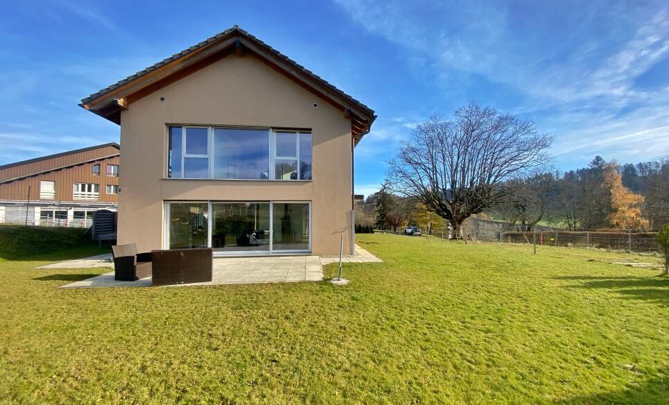 MAISON D'ARCHITECTE AU COEUR DE LA NATURE