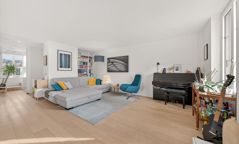 ATTIQUE AVEC VUE PANORAMIQUE - SOUS GARE