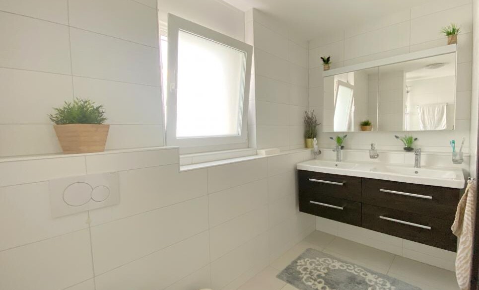 NOUVEAU PRIX ! BEAU TRIPLEX AVEC JARDIN