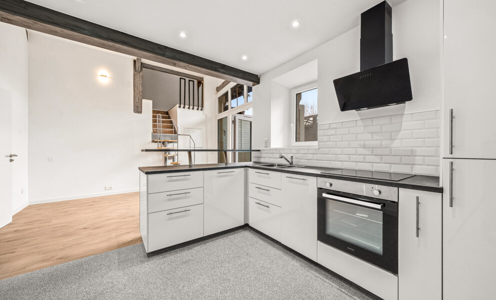 DUPLEX DE CHARME ENTIÈREMENT RÉNOVÉ