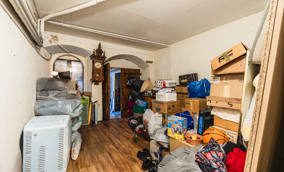MAISON D'HABITATION AVEC POTENTIEL CONSTRUCTIBLE A CHAVORNAY